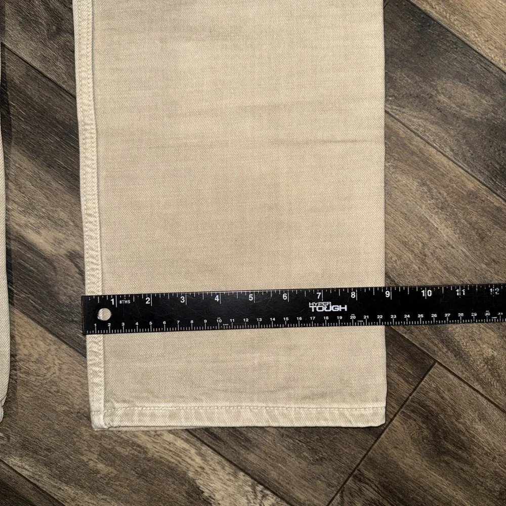 Vintage Levi's 505 Regular Fit Straight Leg Beige Men's Size 33x32 Denim Y2K